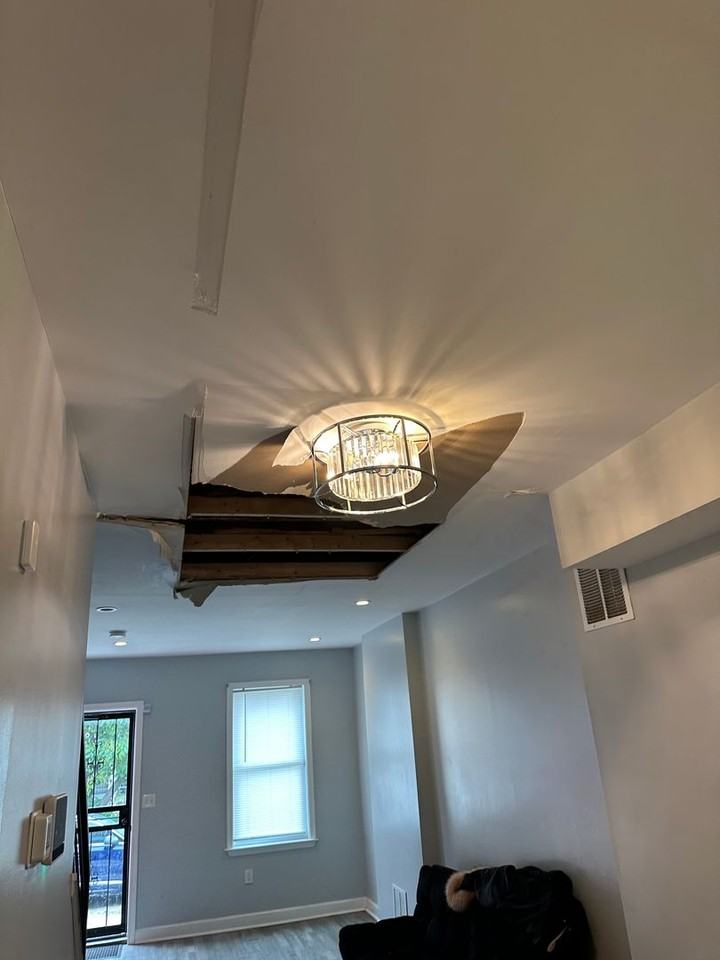 1828 N Port St - Photo 2 of 22