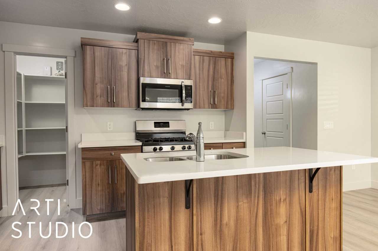 3156 E Sky Rim Way - Photo 7 of 27