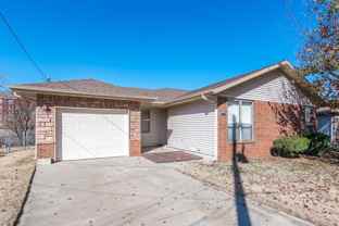 1033 E Scott St - Photo 1 of 1