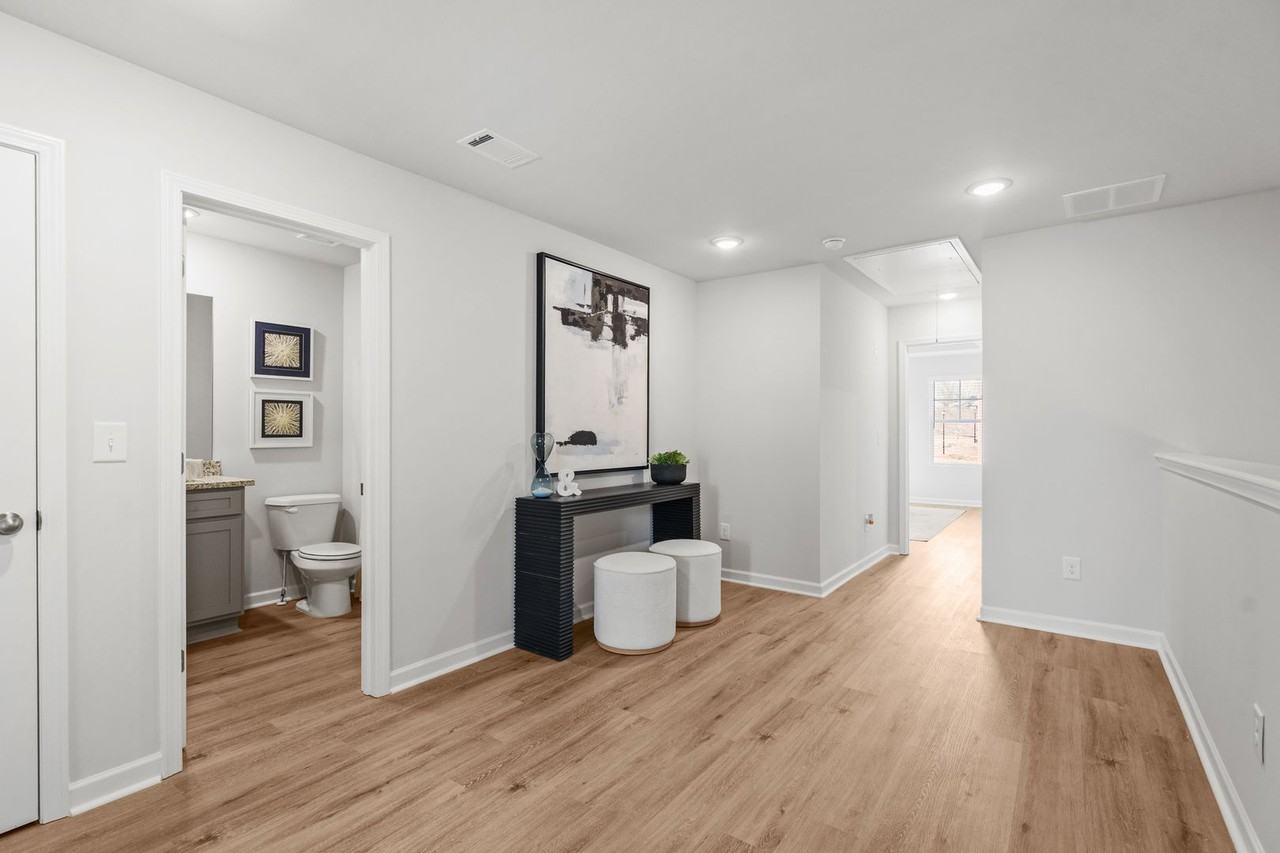 7417 Eaveswell Street - Photo 4 of 30