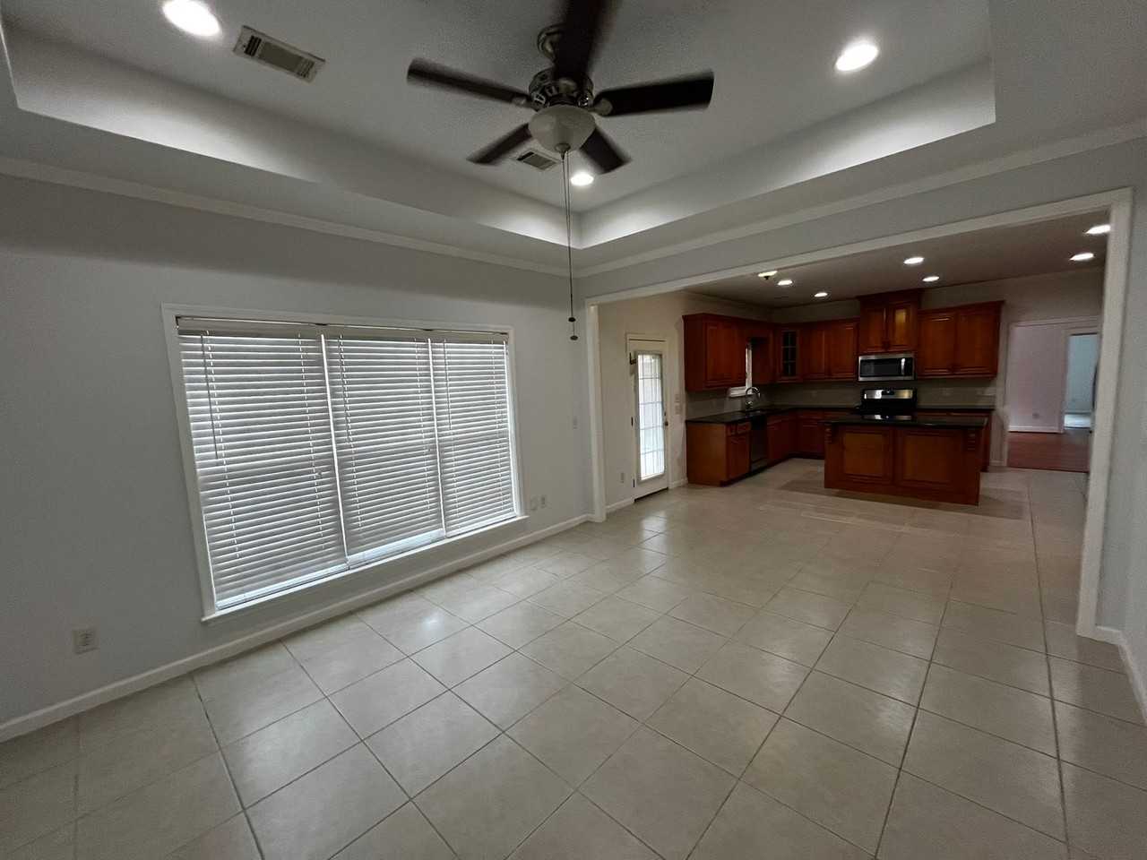 7013 Imperial Way - Photo 7 of 50