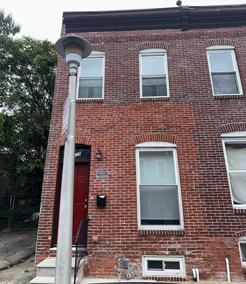 1829 N Port St - Photo 2 of 15