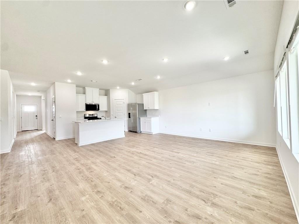 376 Texas Ave - Photo 5 of 20