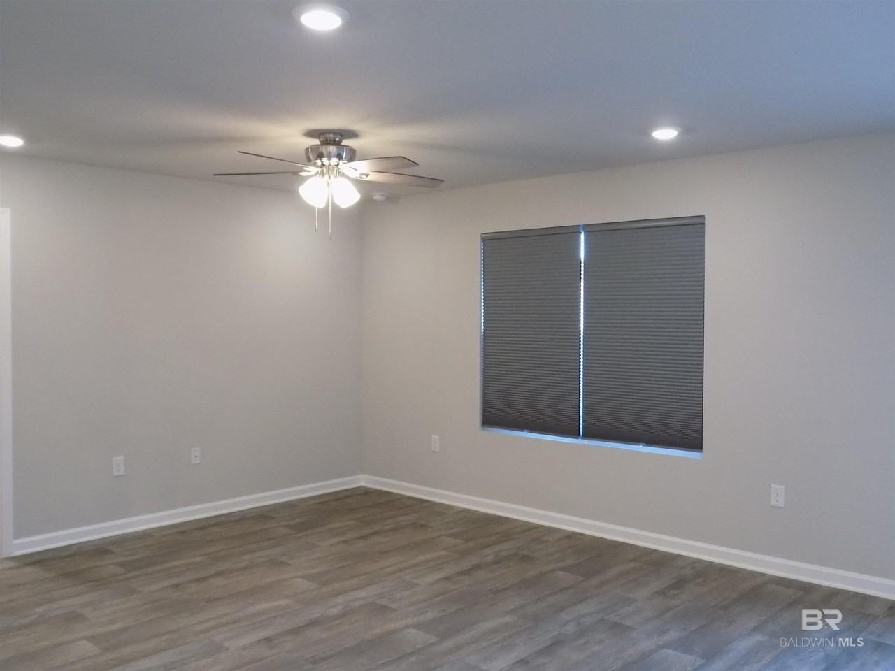 232 Fulham Ln - Photo 5 of 16