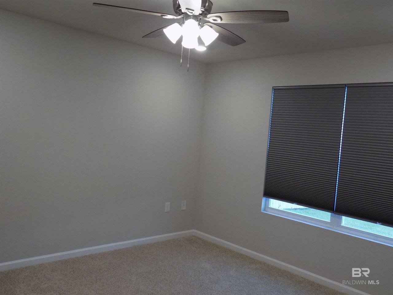 232 Fulham Ln - Photo 6 of 16