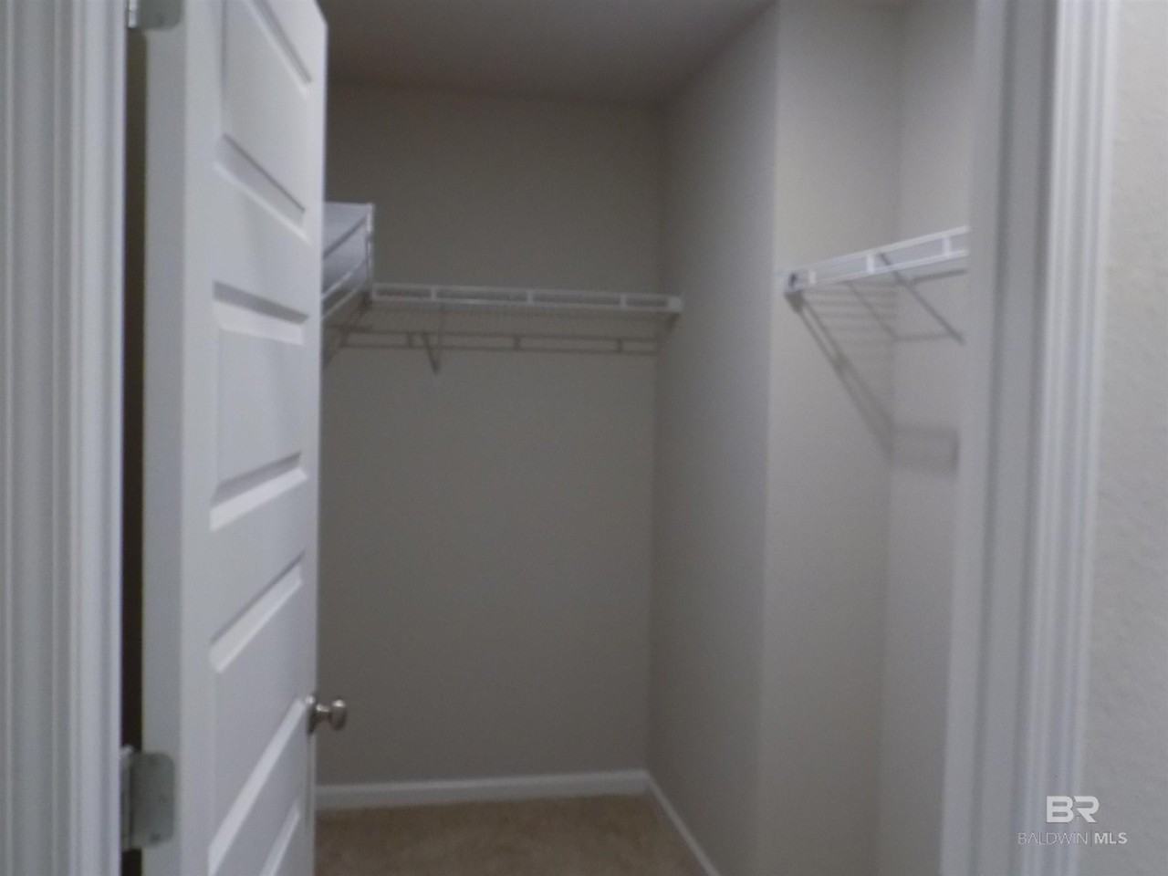 232 Fulham Ln - Photo 7 of 16