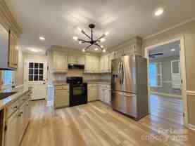 7232 Sheffingdell Dr - Photo 1 of 1