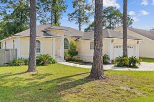 208 Palm Cir - Photo 1 of 1