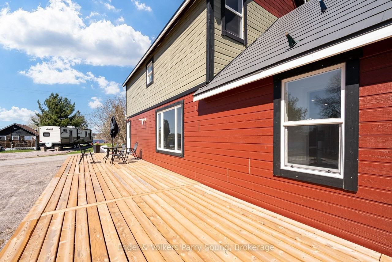 7 Av Holland - Photo 5 of 48