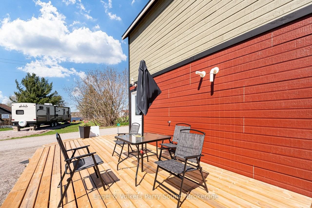 7 Av Holland - Photo 6 of 48