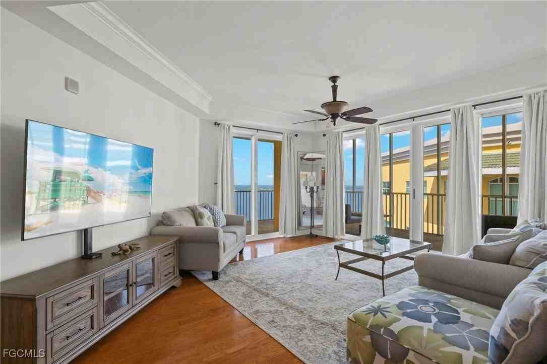 2745 1st St Apt 2306 #2306 - Photo 5 of 31