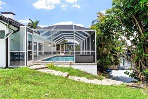 featured image of 2328 Se 27th St