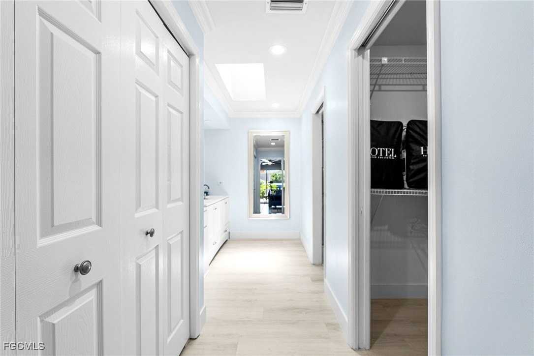 2328 Se 27th St - Photo 6 of 45