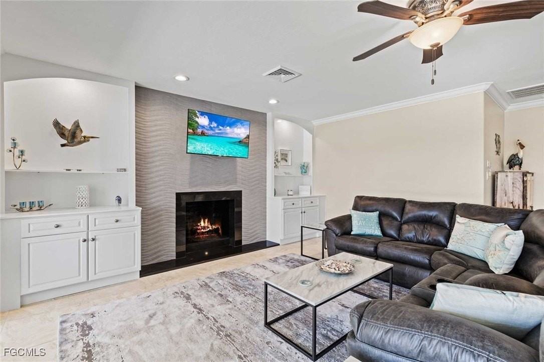 252 Bayshore Dr - Photo 5 of 30