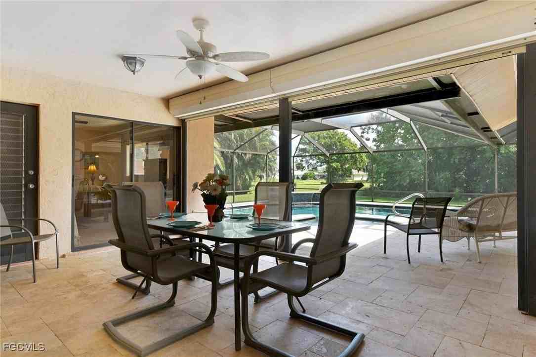 4220 Glasgow Ct - Photo 4 of 22