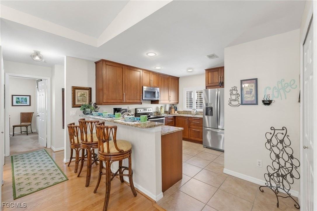 2305 Sw 19th Pl - Photo 4 of 31