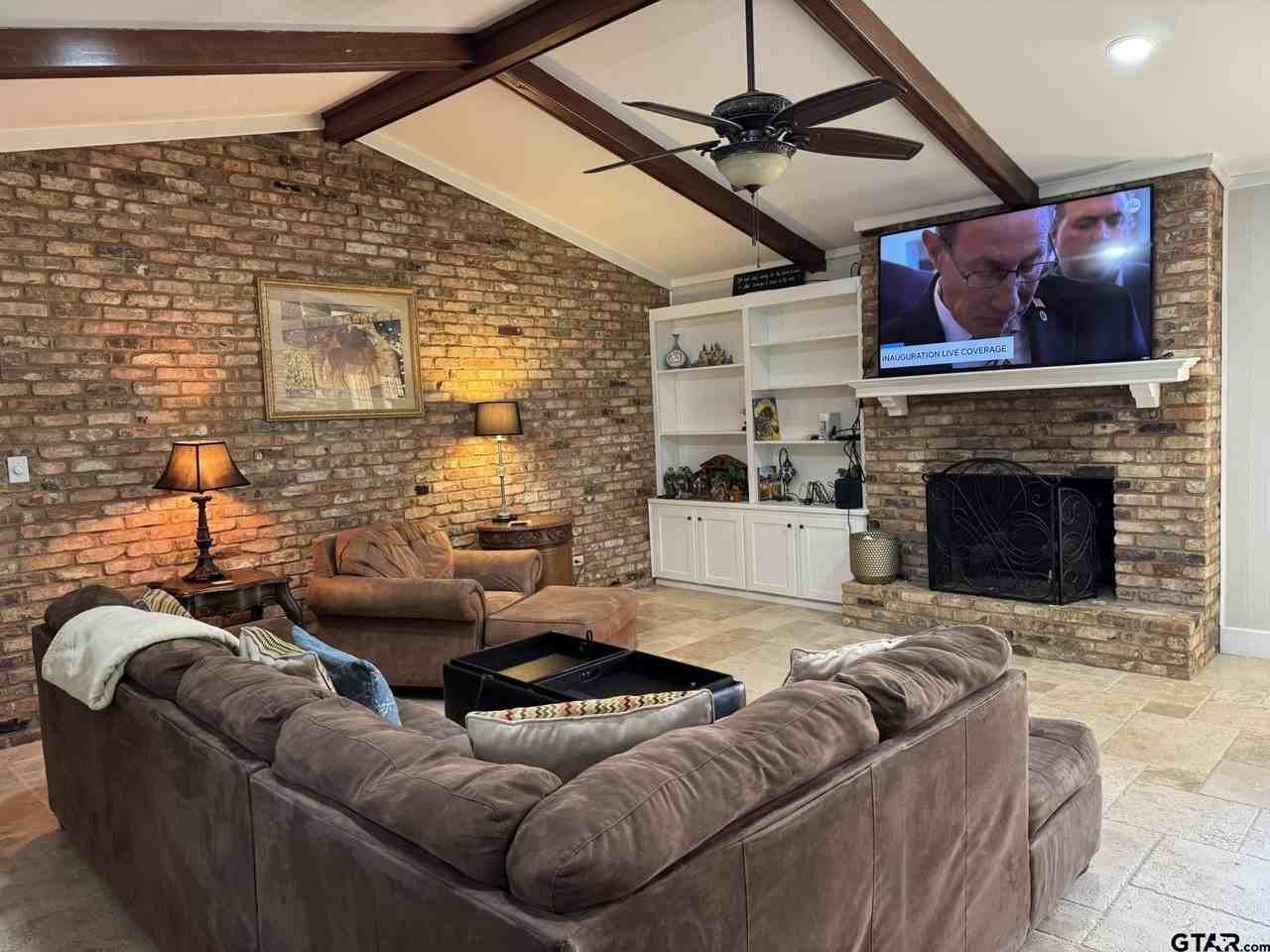 1401 Kidd Dr - Photo 3 of 41