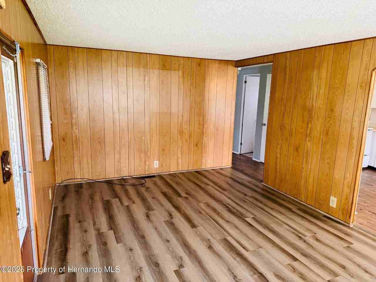 7169 Fairlane Avenue - Photo 7 of 12