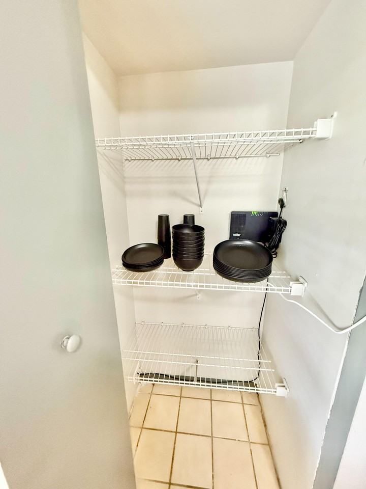 W Cordelia St - Photo 2 of 11