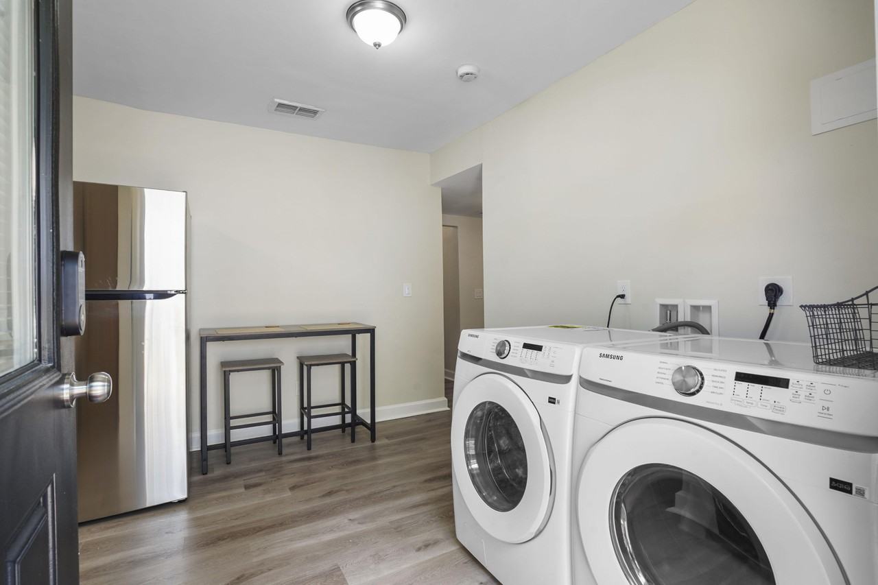 Mcduff Ave S - Photo 3 of 11