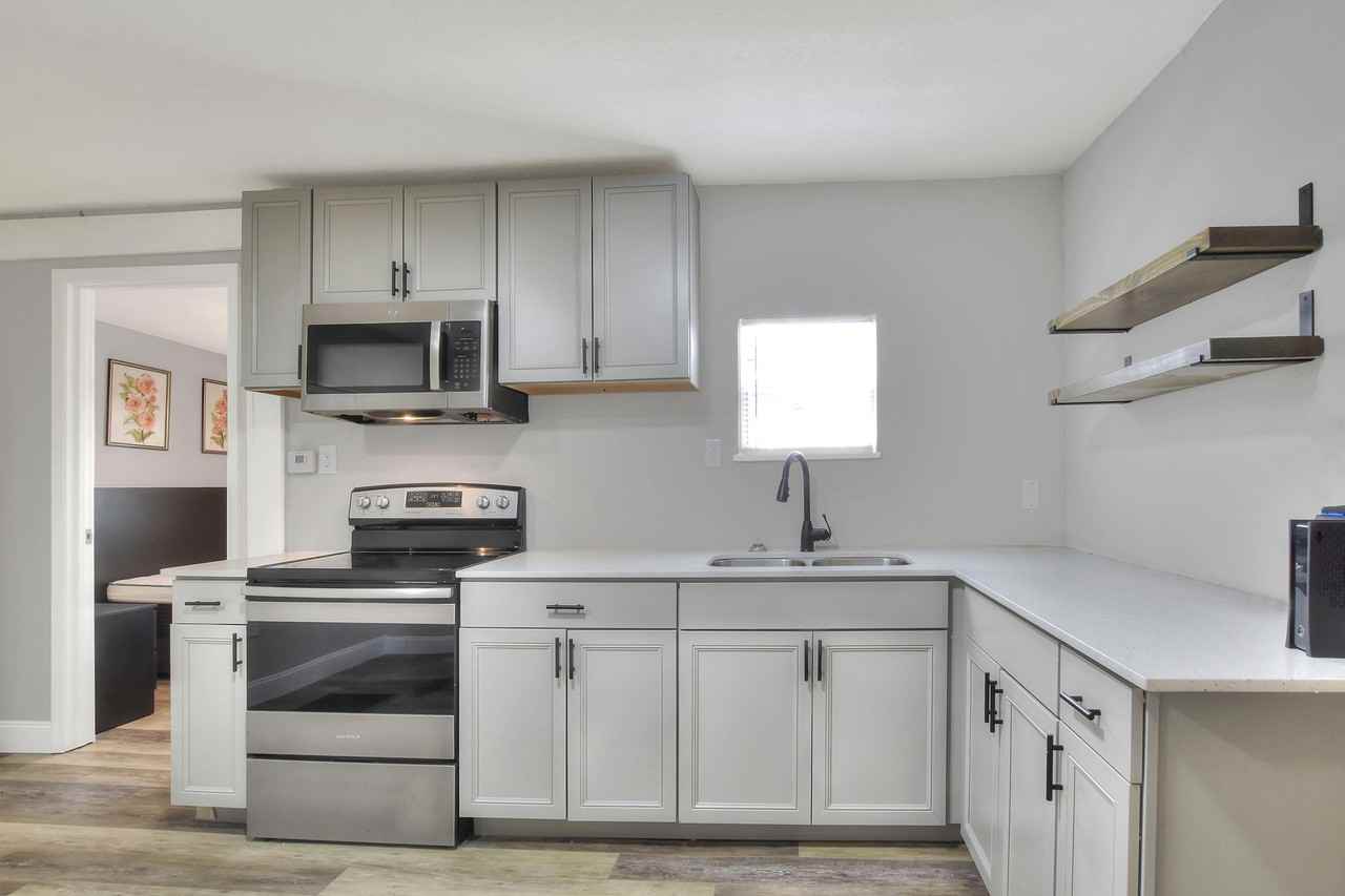 Cynthia St - Photo 6 of 16