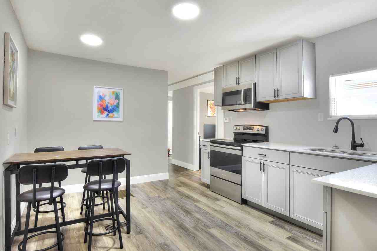 Cynthia St - Photo 7 of 16