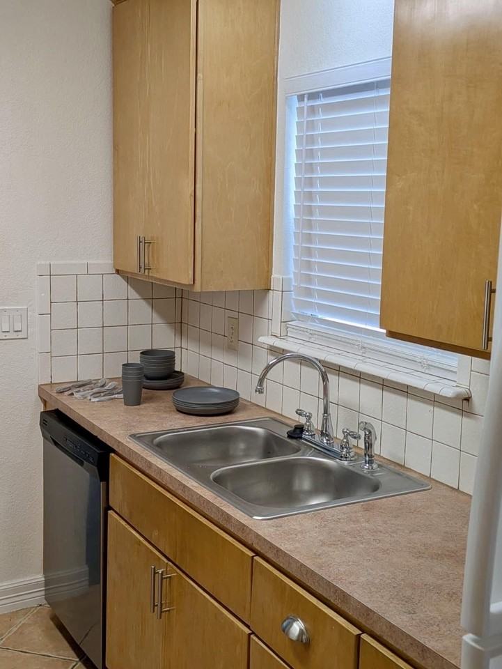 Blackson Avenue - Photo 4 of 8