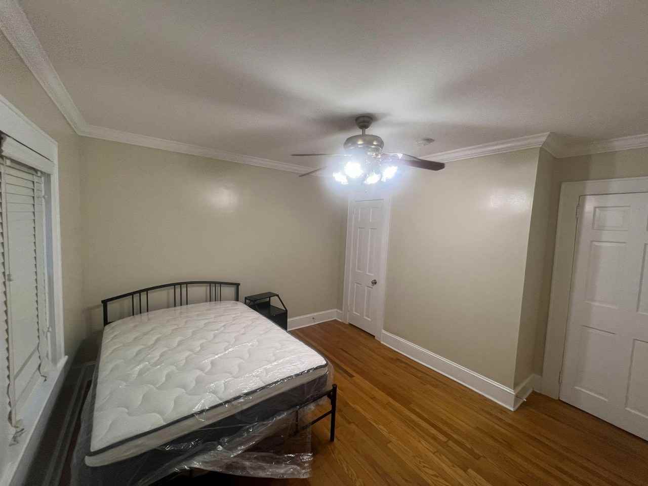 Campbellton St - Photo 3 of 8