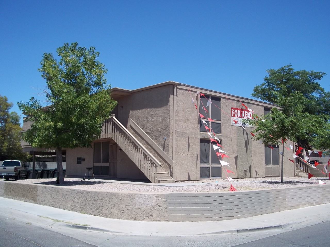 8801 N. 1st Street - Photo 2 of 7