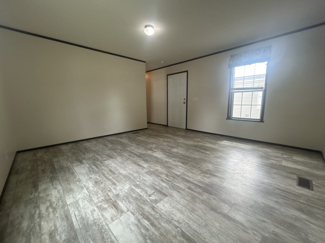 11716 Cascade Cir #180 - Photo 2 of 24