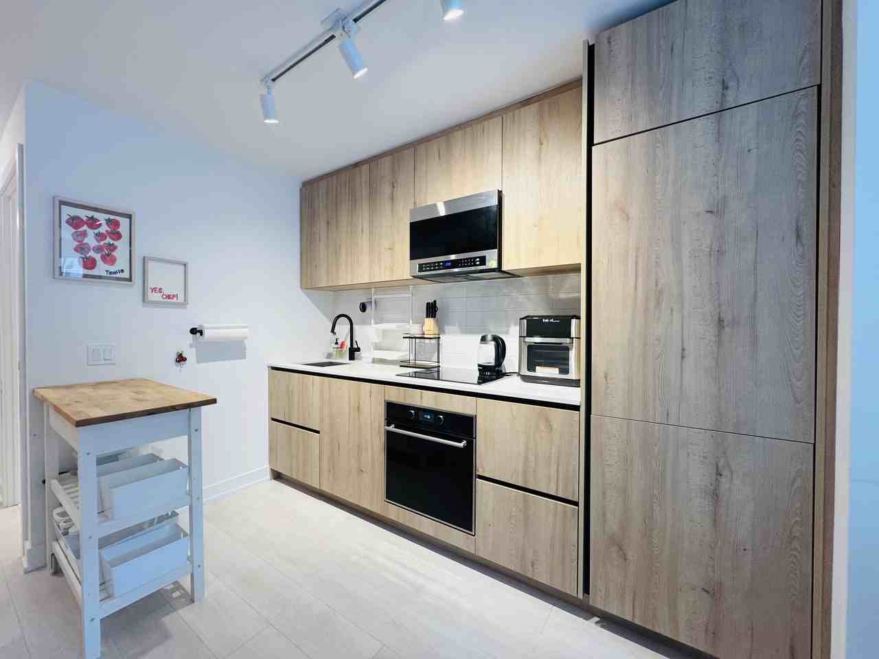 127 Broadway Avenue #803 - Photo 2 of 18