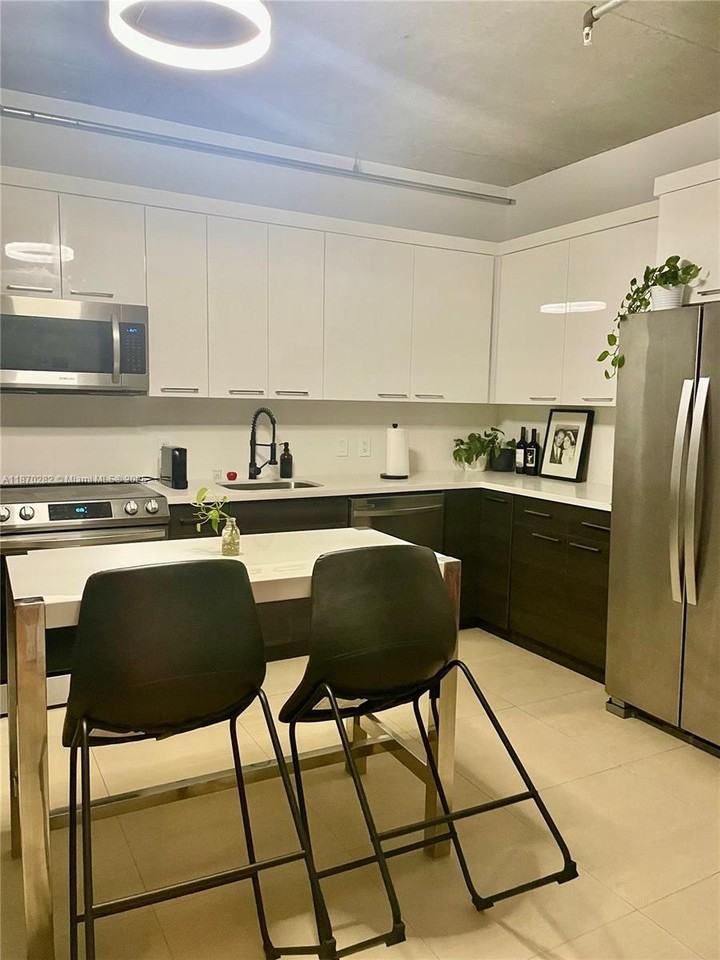 690 Southwest 1st Court - Photo 3 of 9