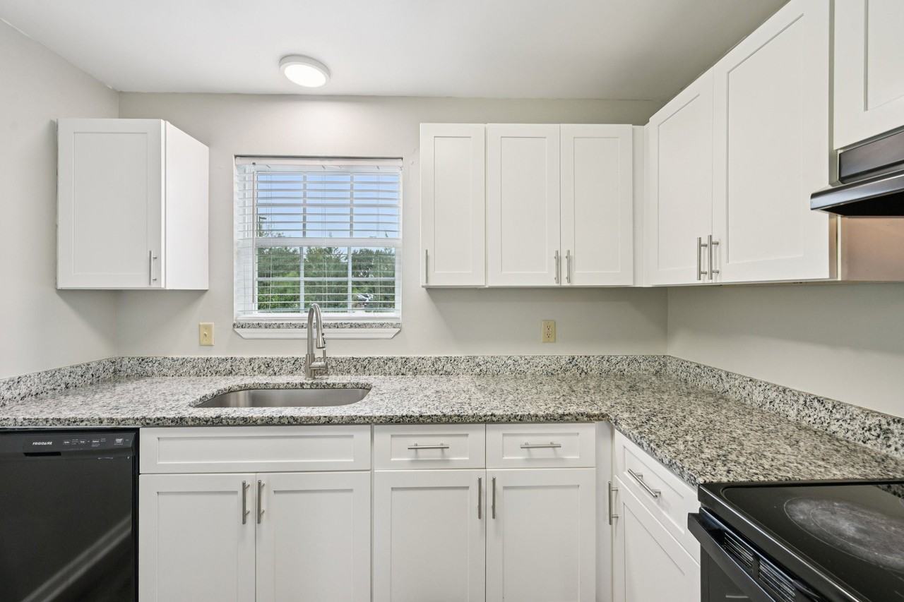 Jacksonville Heights Apartments Homes - Photo 3 of 50