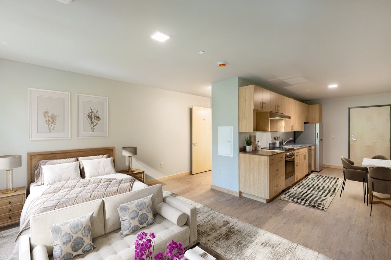 Samma Senior - Photo 3 of 5