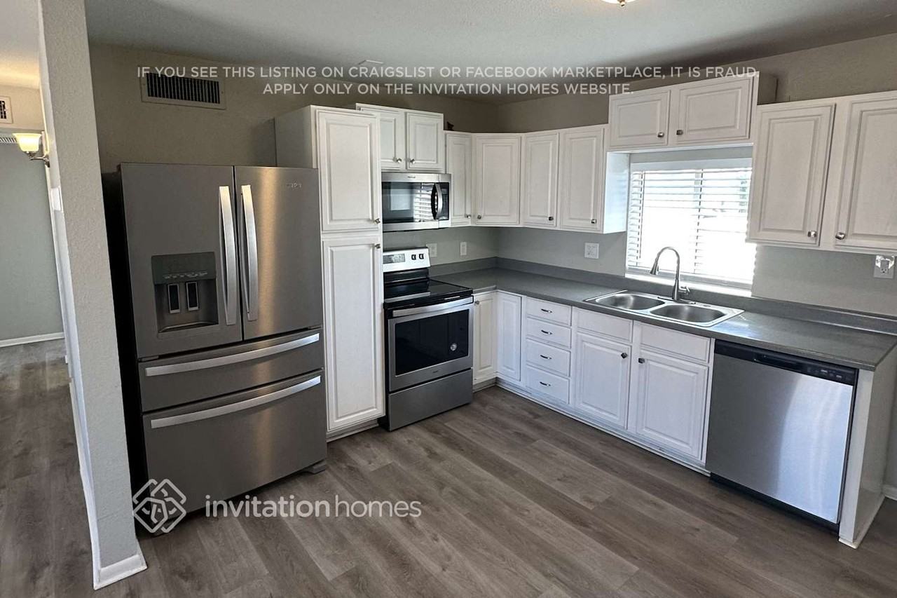 3807 W Columbine Dr - Photo 4 of 12