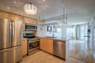 410 Queens Quay West #810 - Photo 1 of 1