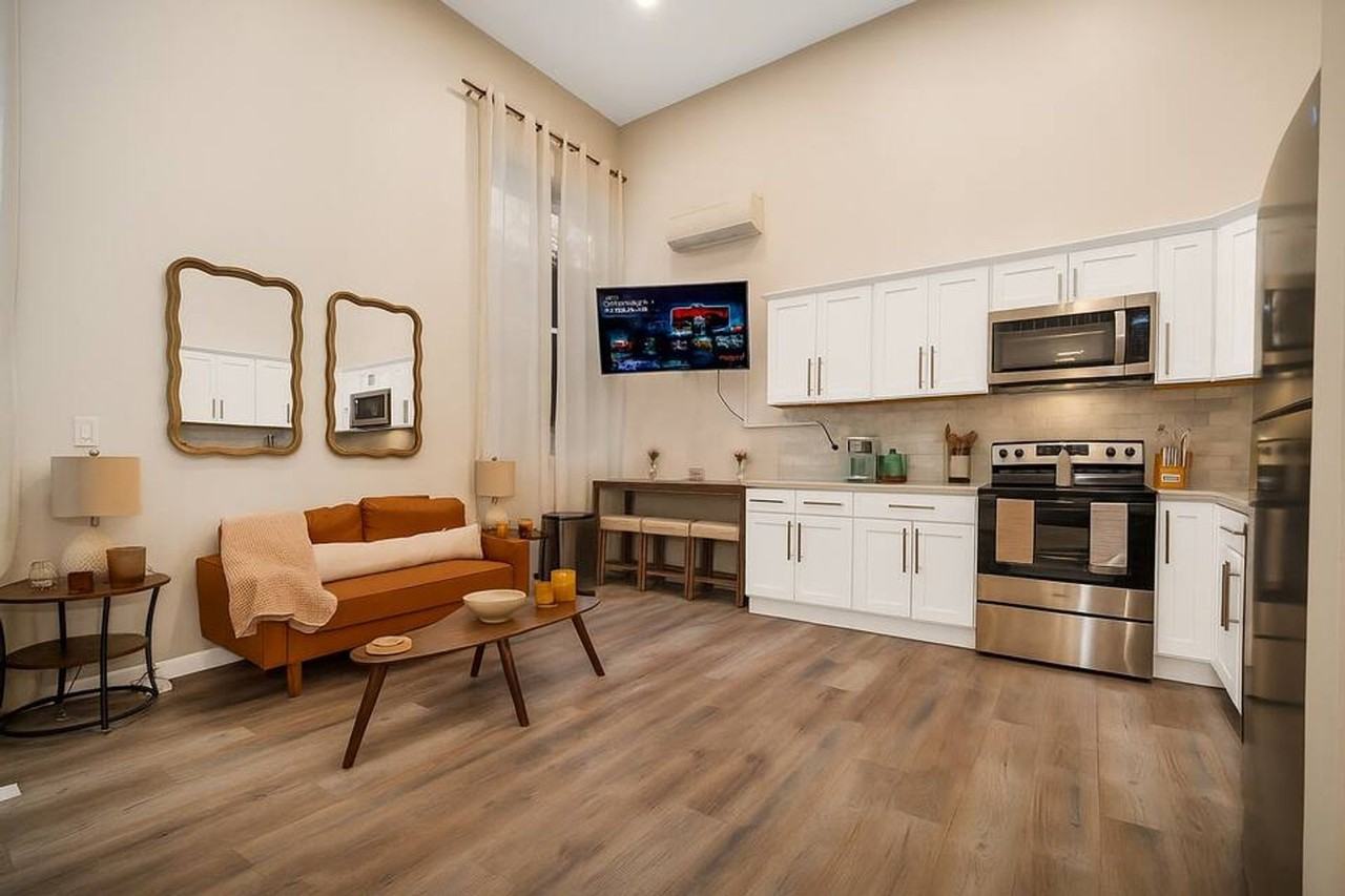 Olive & Court - Photo 2 of 27