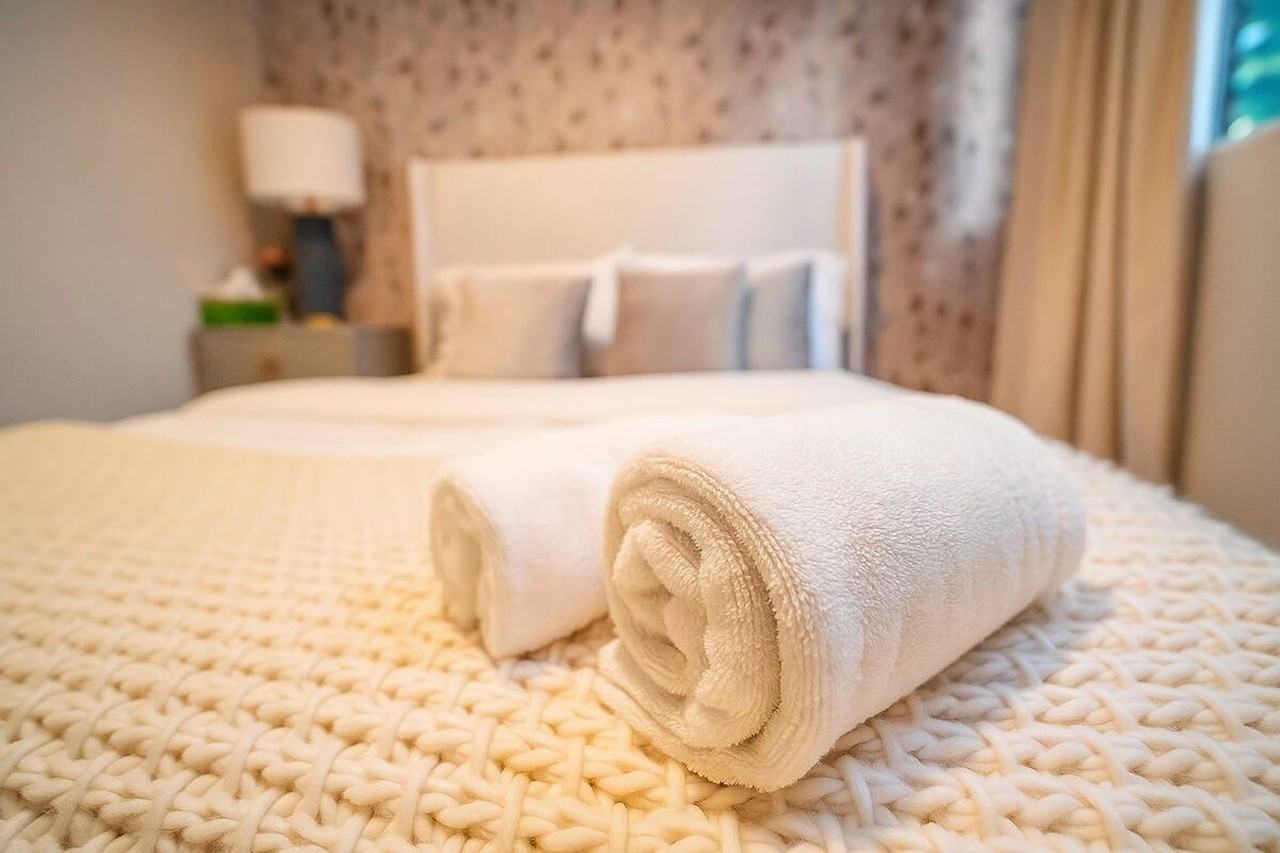 Olive & Court - Photo 5 of 27