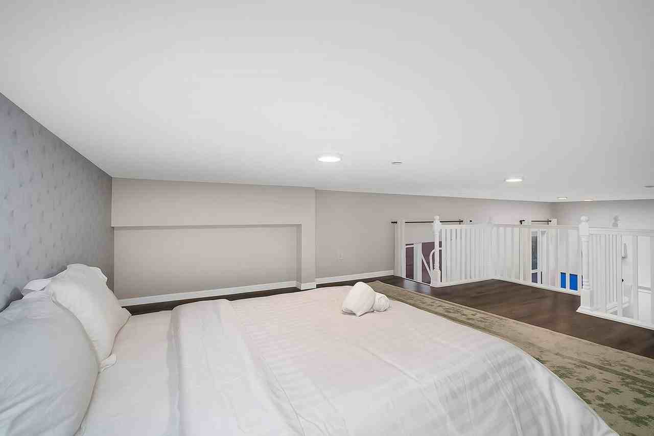 Olive & Court - Photo 6 of 27