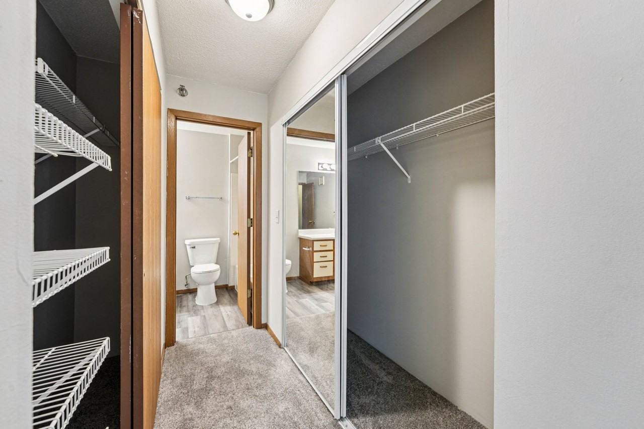 11100 Anderson Lakes Pkwy - Photo 5 of 37