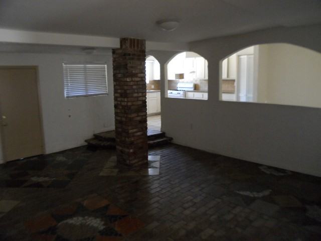 3131 N Sierra Way - Photo 2 of 6