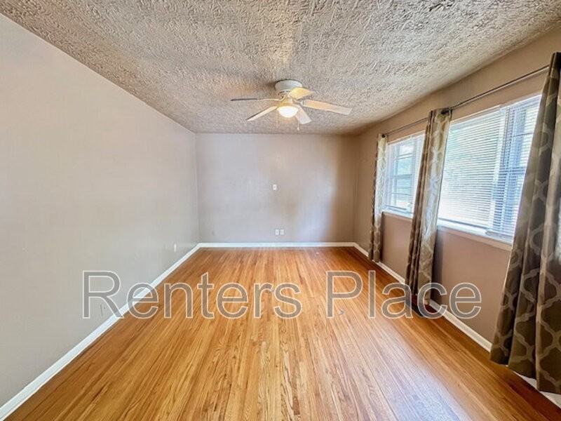 5611 S Rockford Ave - Photo 3 of 21
