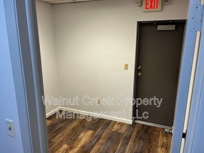 4642 Oberlin Ave #102 - Photo 6 of 16