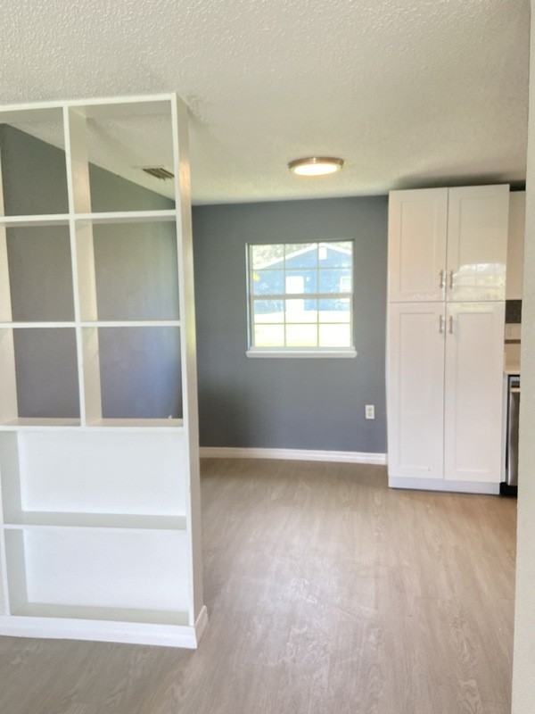 502 Dunbar Avenue - Photo 3 of 12