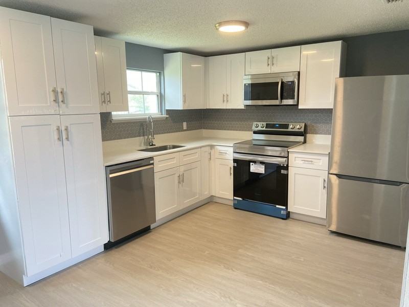 502 Dunbar Avenue - Photo 5 of 12