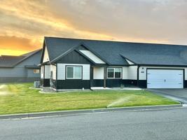 featured image of 2941 Bullfrog Ct