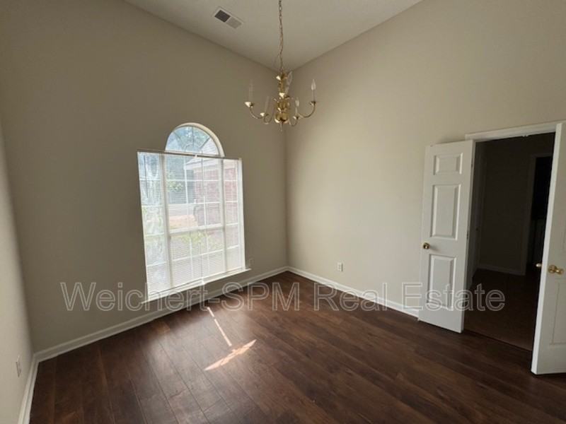 11260 Memphis Arlington Rd - Photo 2 of 13
