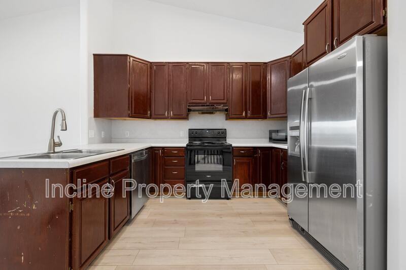 439 Es - Photo 4 of 20