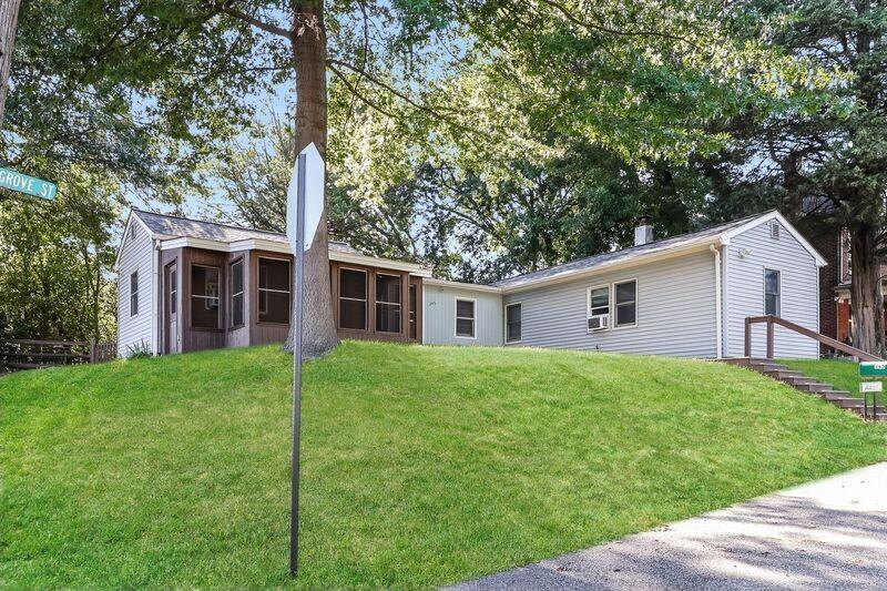 245 Grove St - Photo 2 of 27