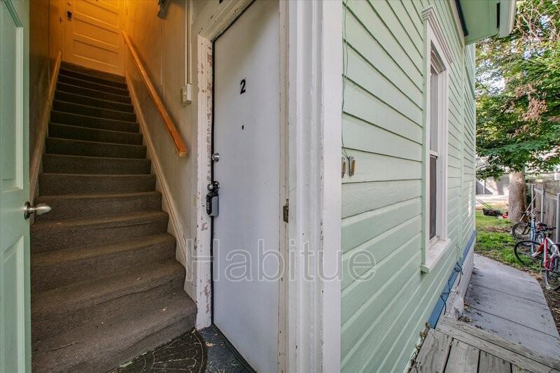 1405 N 11th St #2 - Photo 4 of 26